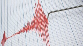 Gempa Sabah dan Alaska