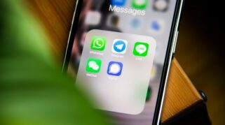 Penipuan WhatsApp Lebaran 2026