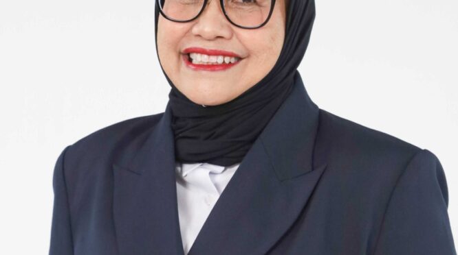 Nanik S. Deyang
