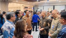 penerbangan palu-guangzhou