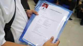 Syarat diskriminatif rekrutmen