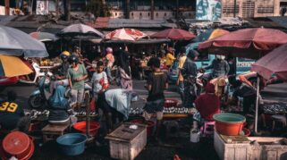 miskin itu mahal orang berpenghasilan rendah membayar lebih mahal