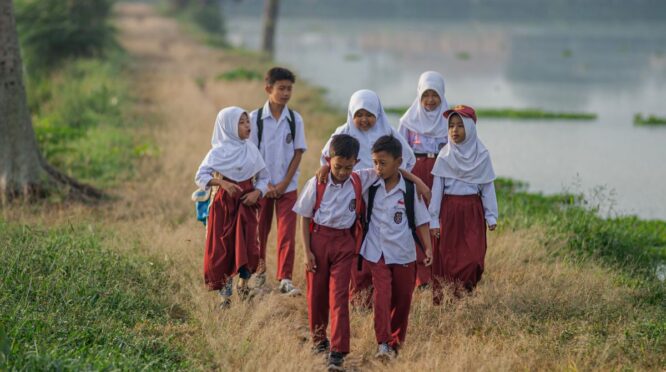 ketimpangan pendidikan berdasarkan lokasi geografis Indonesia